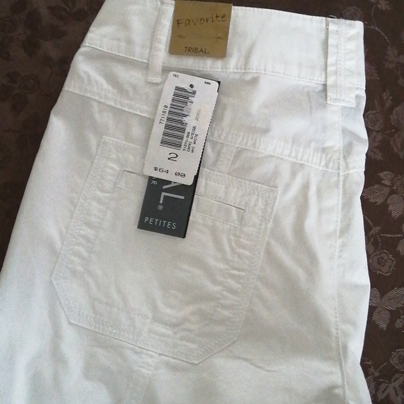 NWT, Tribal, ladies Capri, Size..2 petite - Picture 2 of 10